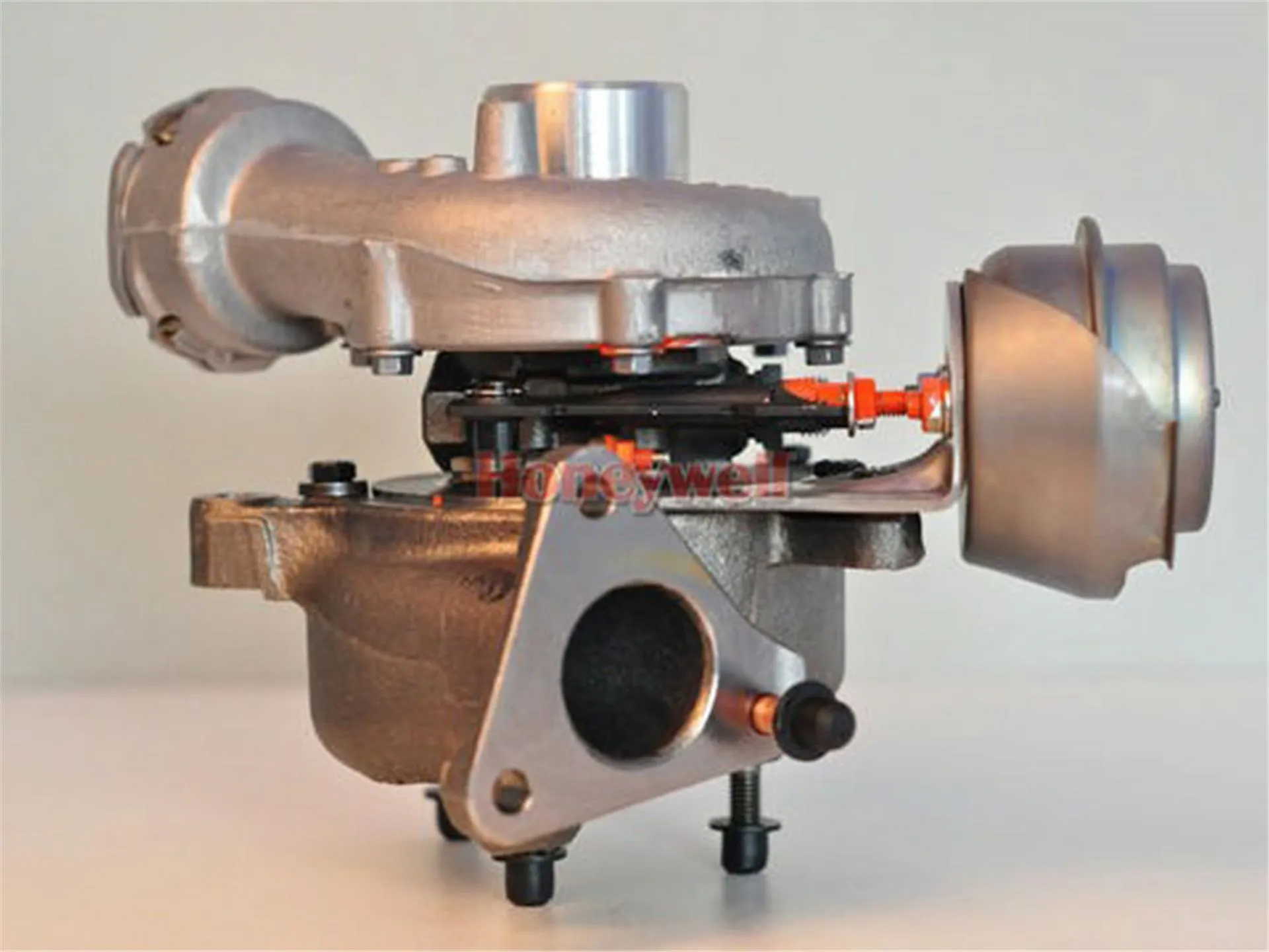 AUDİ A 4 1,9 TDİ 130 HP TURBO 717858-5009S 717858-